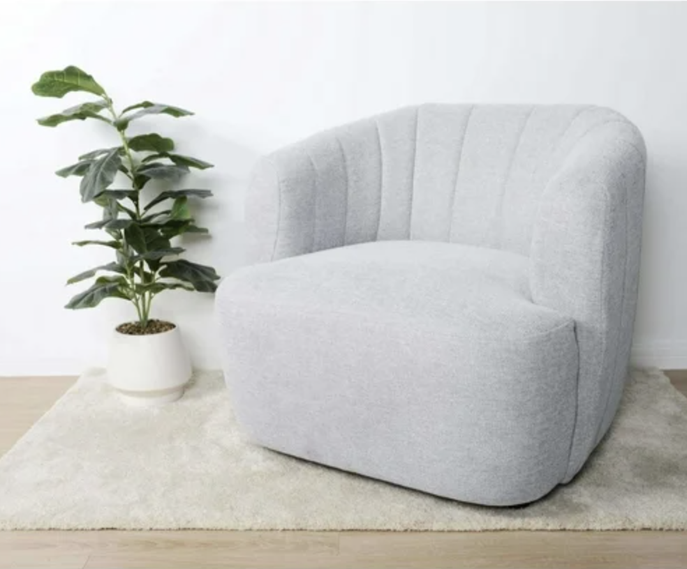 Zander Lounge Chair